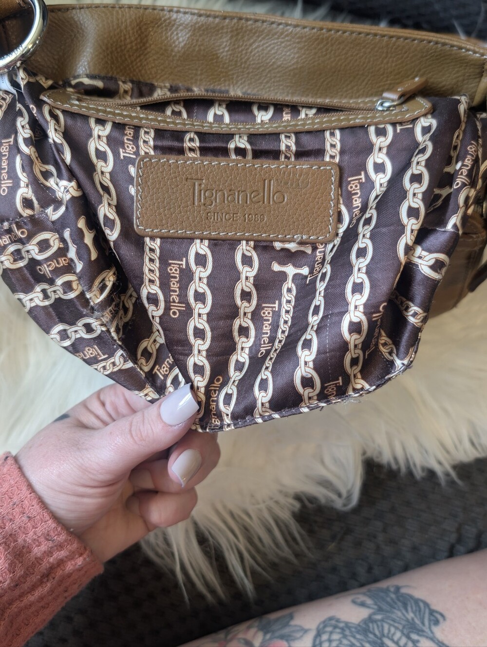 Early 90's Tan Tignanello Leather Crossbody Bag - Picture 3 of 4